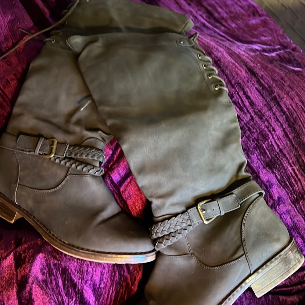 10M leather knee-high brown boots